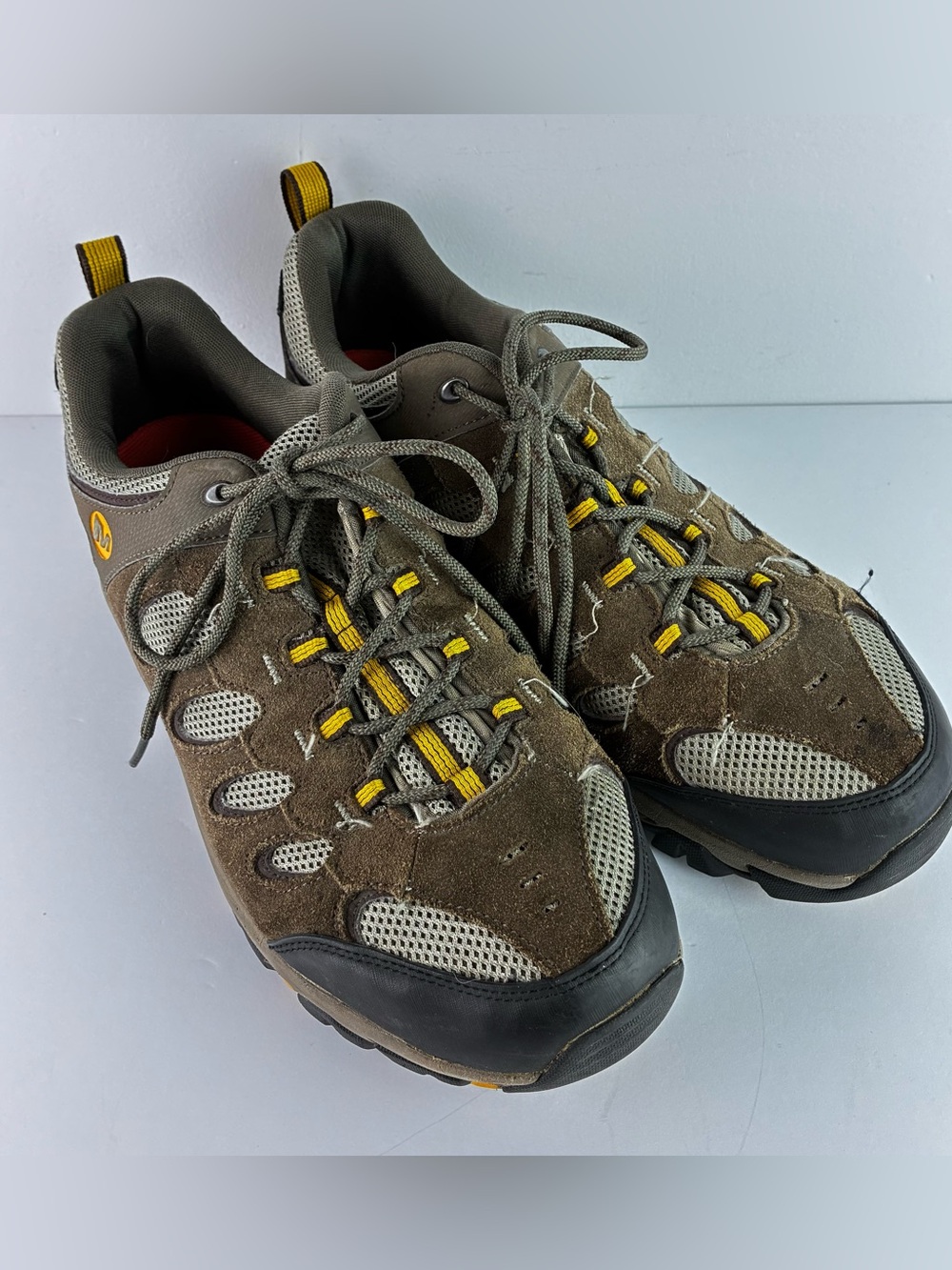 Merrell Ridgepass Low Hiking Shoes - Picture 1 of 7